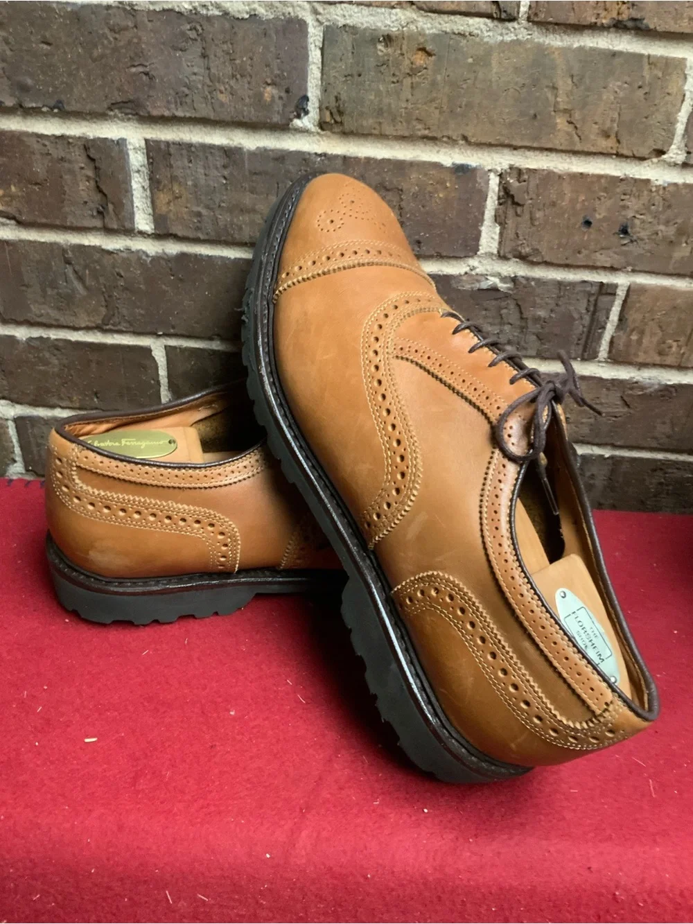 Men's Tan Leather Brogue Derby Shoes - Durable Lug Sole Oxford
